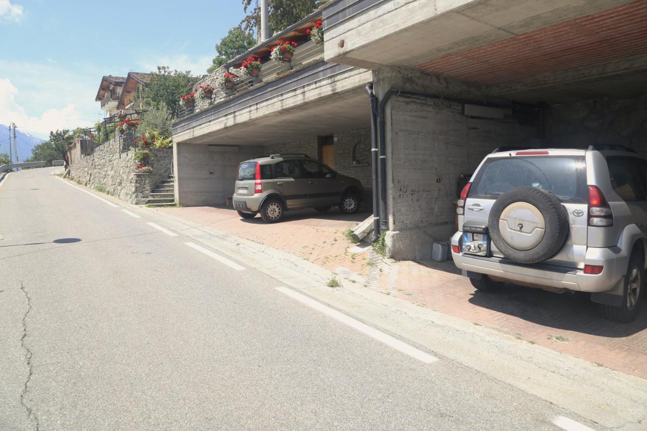 Suite Del Villaggio Sarre Exteriér fotografie