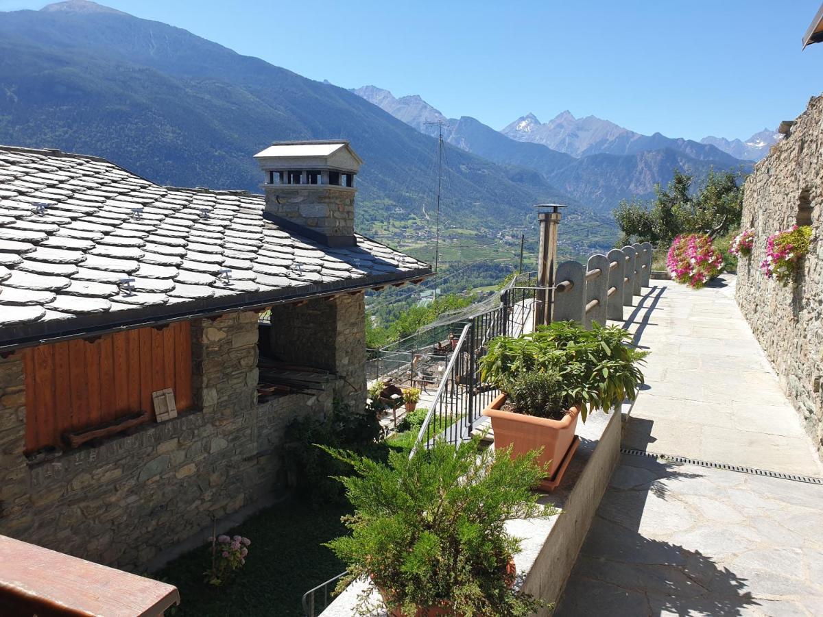 Suite Del Villaggio Sarre Exteriér fotografie